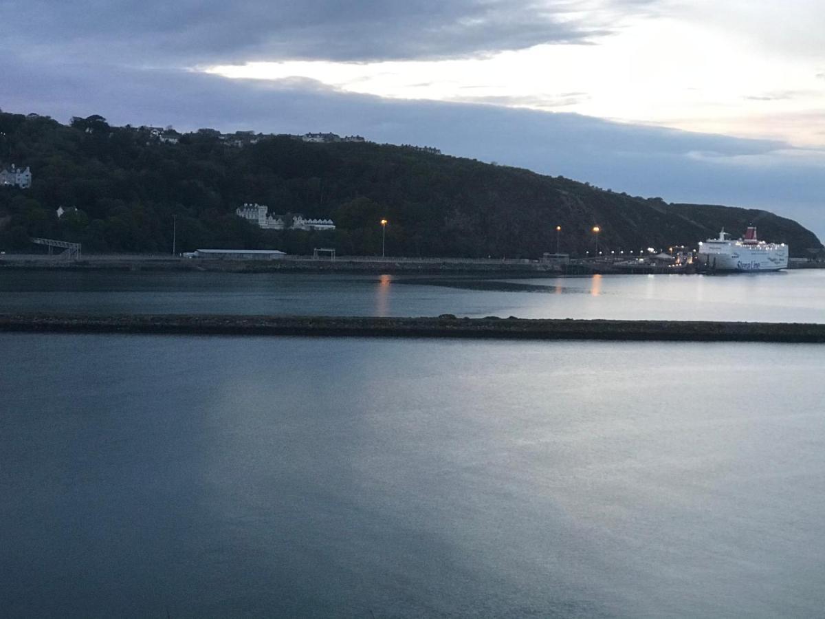 The Ferryboat Hotel Fishguard Exterior photo